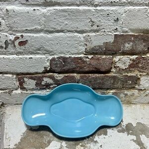 Vintage Abingdon USA Pastel Blue Curved Bowl.